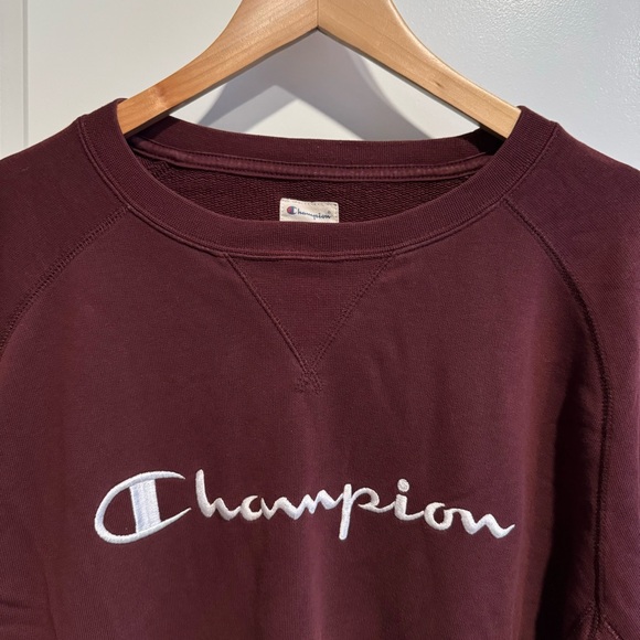 Champion Logo Sweatshirt - Picture 3 of 4